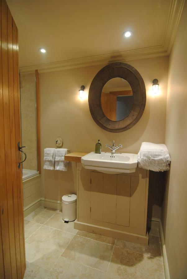 Courtyard Cottages Lymington, 2 Adults Only エクステリア 写真