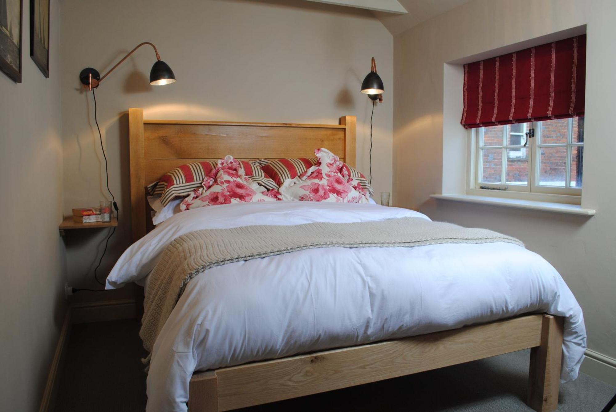 Courtyard Cottages Lymington, 2 Adults Only エクステリア 写真
